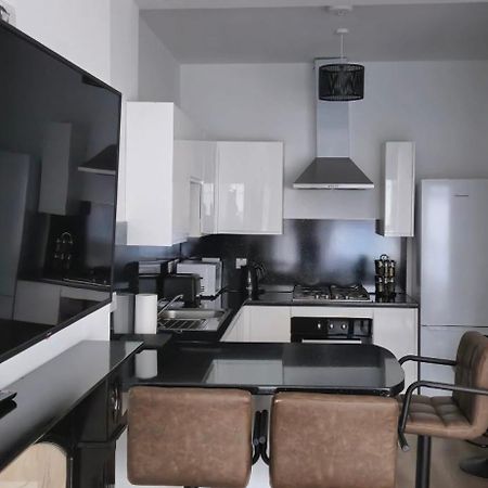 Montgomery Central Apartment เอดินบะระ ภายนอก รูปภาพ