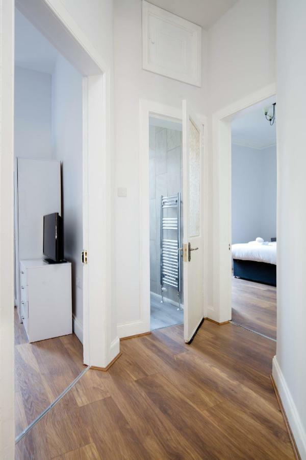 Montgomery Central Apartment เอดินบะระ ภายนอก รูปภาพ